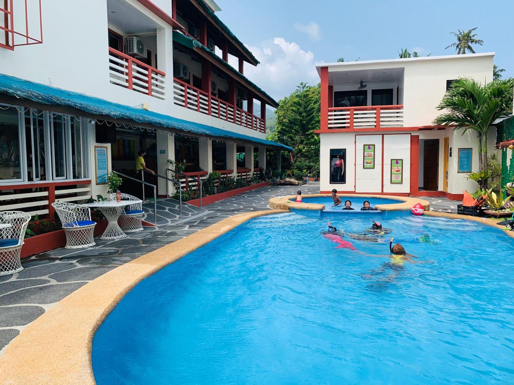 Badladz Staycation Condos Пуерто-Галера Екстер'єр фото